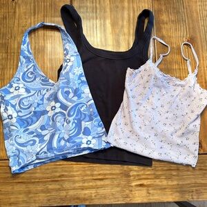 Lot Bundle of Hollister Sleeveless Shirts size Medium